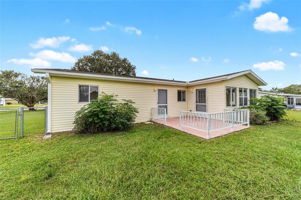 Active With Contract: $152,000 (2 beds, 2 baths, 1288 Square Feet)