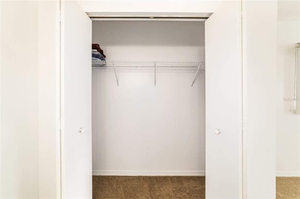 Active With Contract: $152,000 (2 beds, 2 baths, 1288 Square Feet)