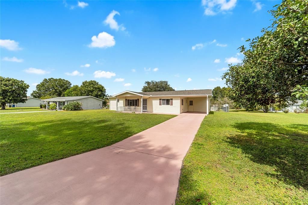 Active With Contract: $152,000 (2 beds, 2 baths, 1288 Square Feet)