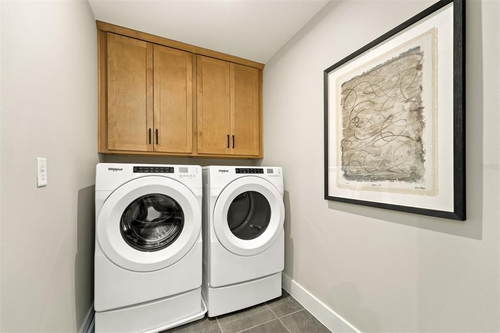 For Sale: $687,990 (5 beds, 3 baths, 2575 Square Feet)