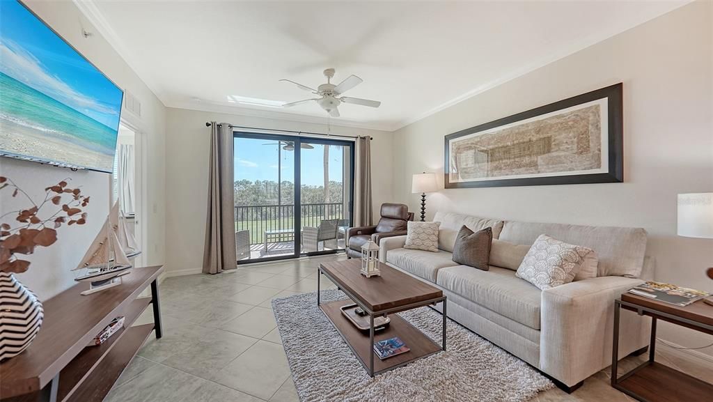 En Venta: $260,000 (2 camas, 2 baños, 1121 Pies cuadrados)