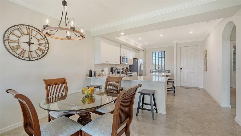 En Venta: $260,000 (2 camas, 2 baños, 1121 Pies cuadrados)