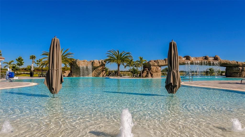 En Venta: $260,000 (2 camas, 2 baños, 1121 Pies cuadrados)