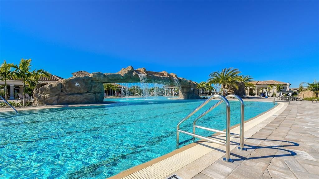 En Venta: $260,000 (2 camas, 2 baños, 1121 Pies cuadrados)