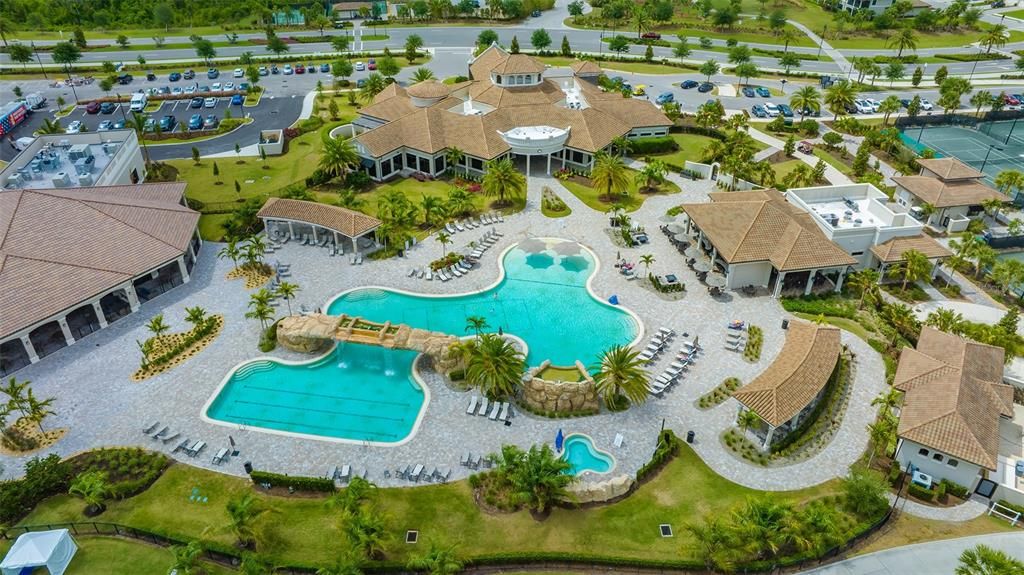 En Venta: $260,000 (2 camas, 2 baños, 1121 Pies cuadrados)