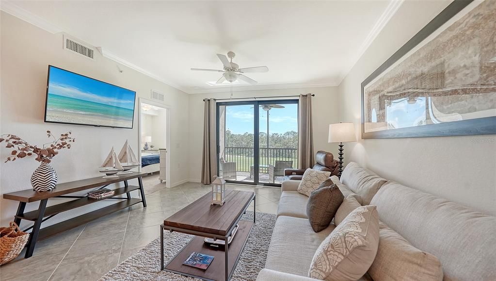 En Venta: $260,000 (2 camas, 2 baños, 1121 Pies cuadrados)