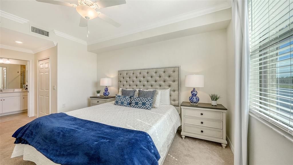 En Venta: $260,000 (2 camas, 2 baños, 1121 Pies cuadrados)