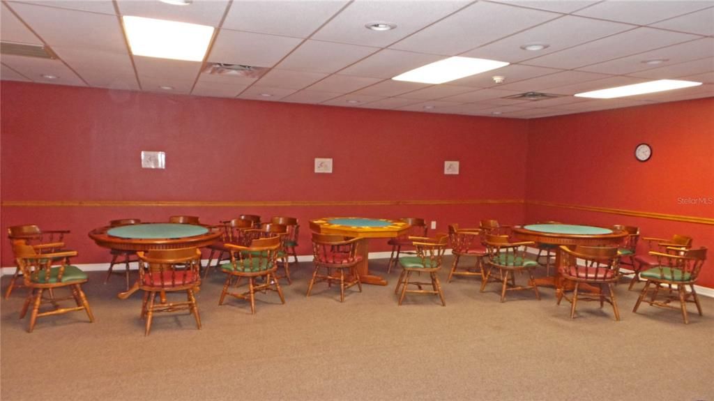 For Sale: $99,900 (2 beds, 2 baths, 978 Square Feet)