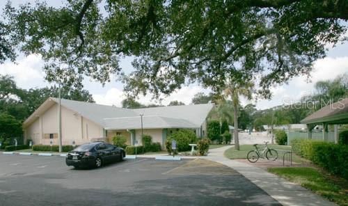 For Sale: $99,900 (2 beds, 2 baths, 978 Square Feet)