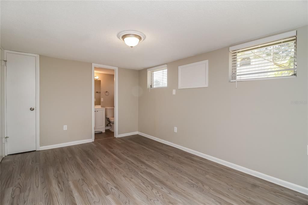 出租: $1,930 (3 贝兹, 3 浴室, 1761 平方英尺)