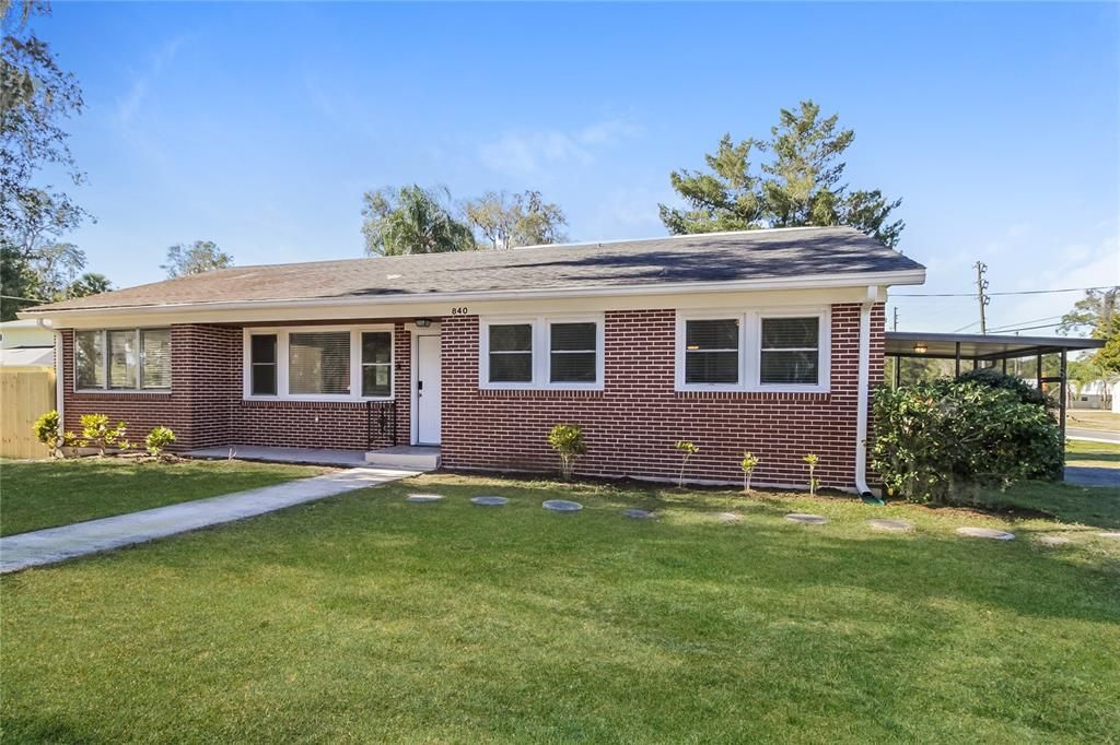 出租: $1,930 (3 贝兹, 3 浴室, 1761 平方英尺)