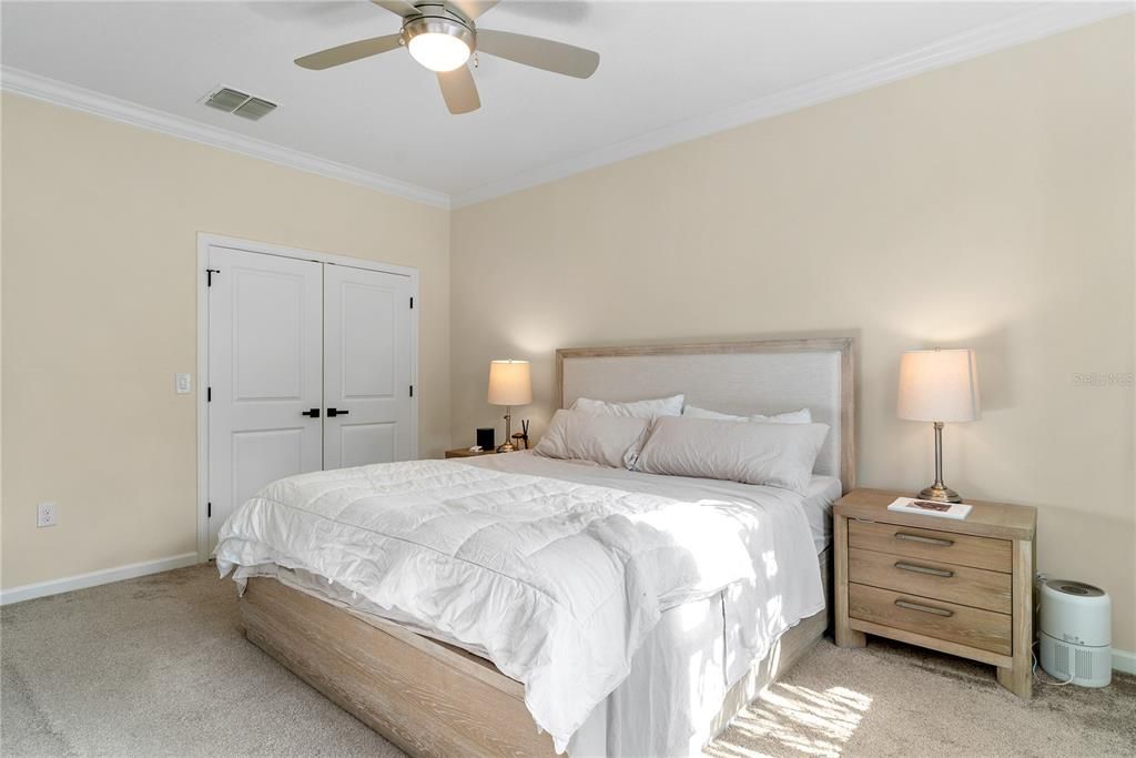 Active With Contract: $275,000 (3 beds, 2 baths, 1731 Square Feet)