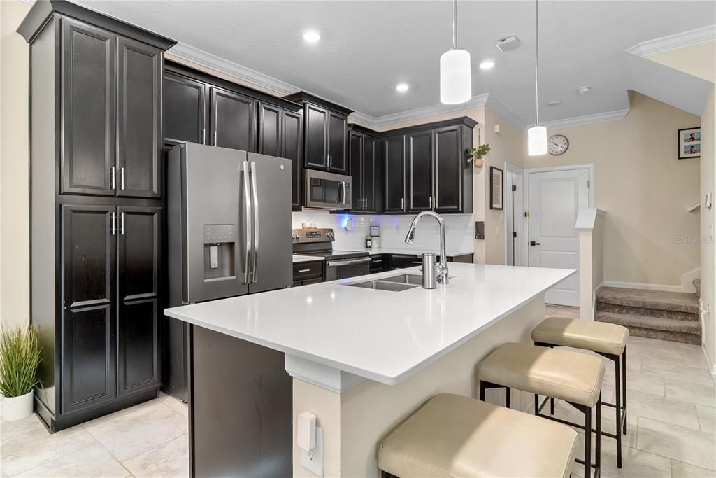 Active With Contract: $275,000 (3 beds, 2 baths, 1731 Square Feet)