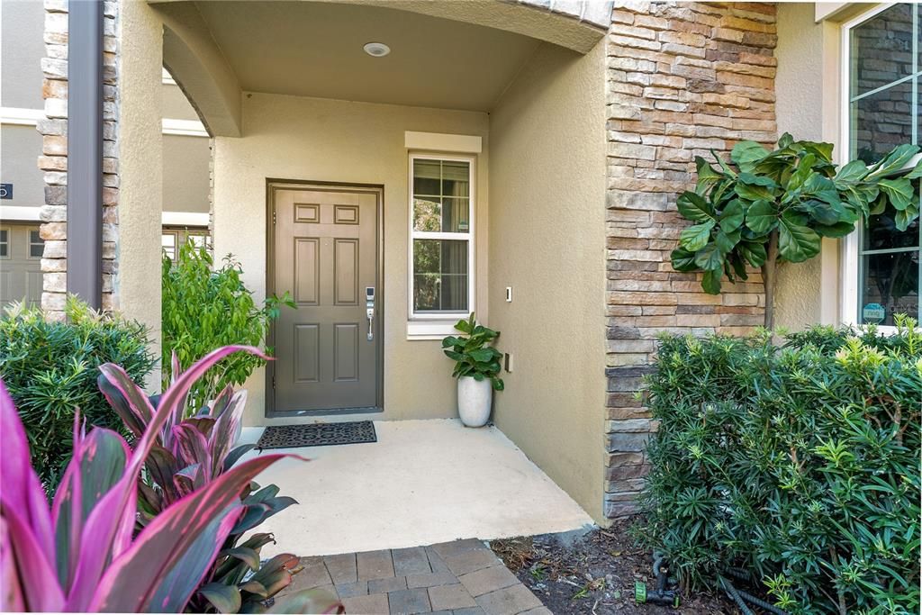 Active With Contract: $275,000 (3 beds, 2 baths, 1731 Square Feet)