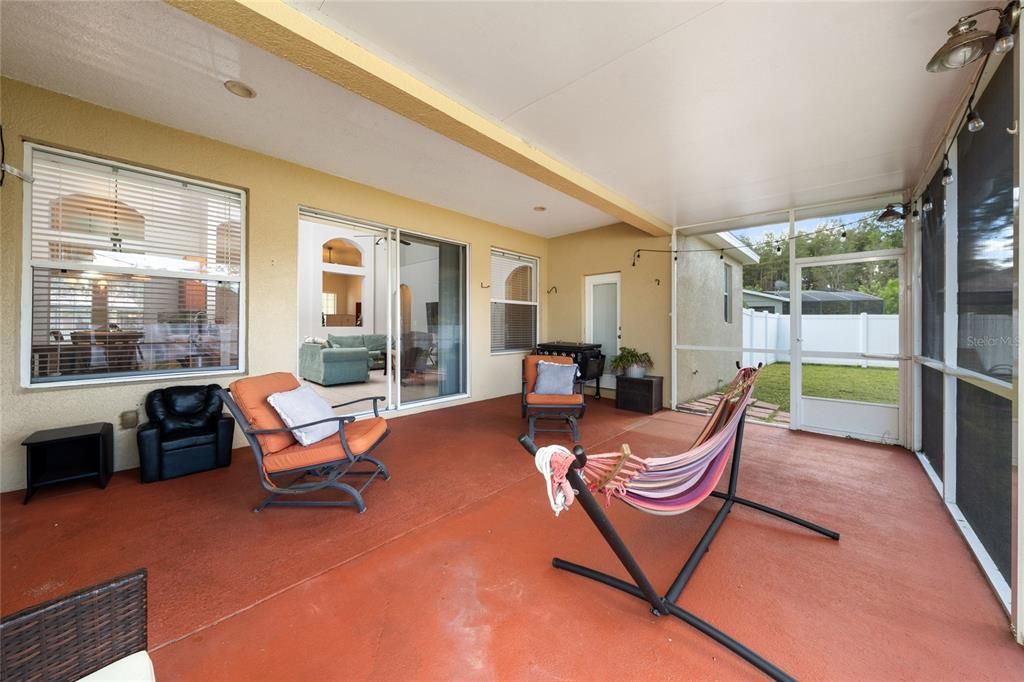 For Sale: $419,000 (4 beds, 2 baths, 2052 Square Feet)