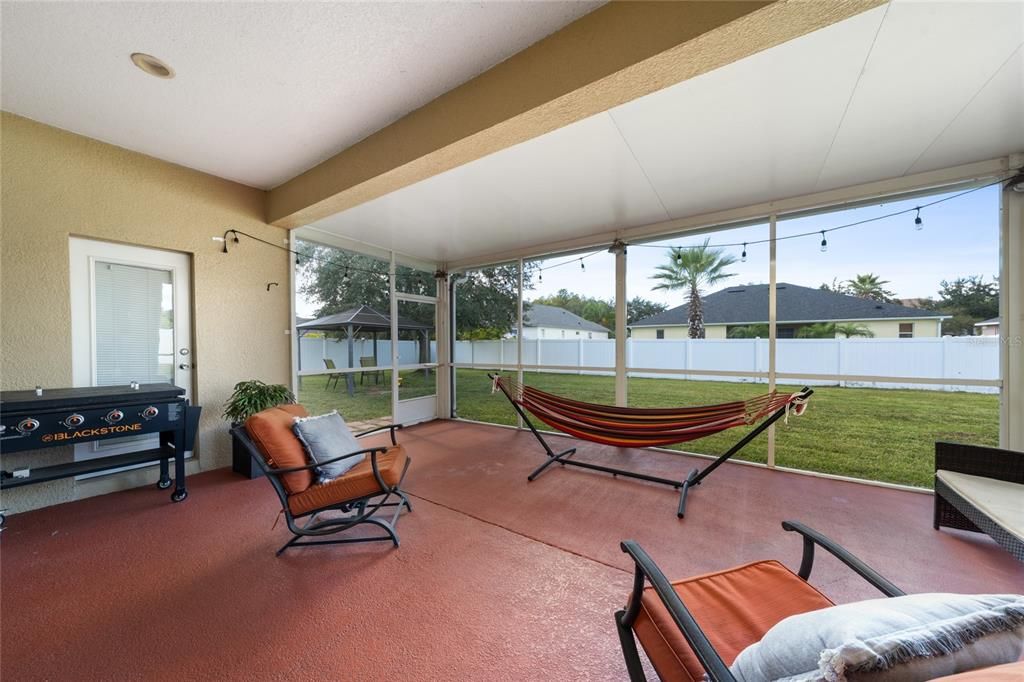 For Sale: $419,000 (4 beds, 2 baths, 2052 Square Feet)