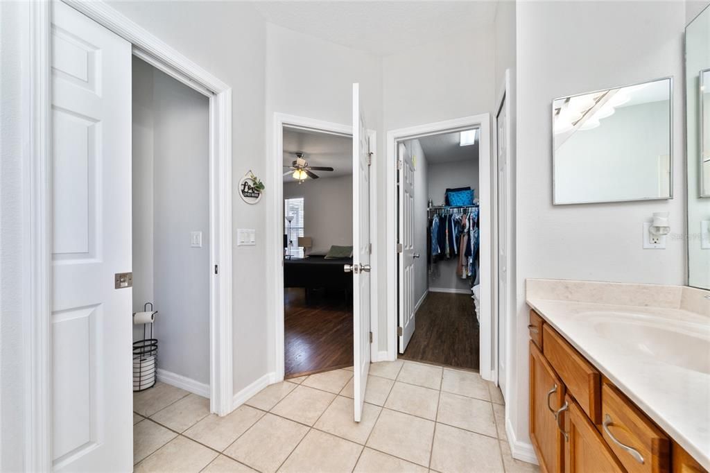 For Sale: $419,000 (4 beds, 2 baths, 2052 Square Feet)