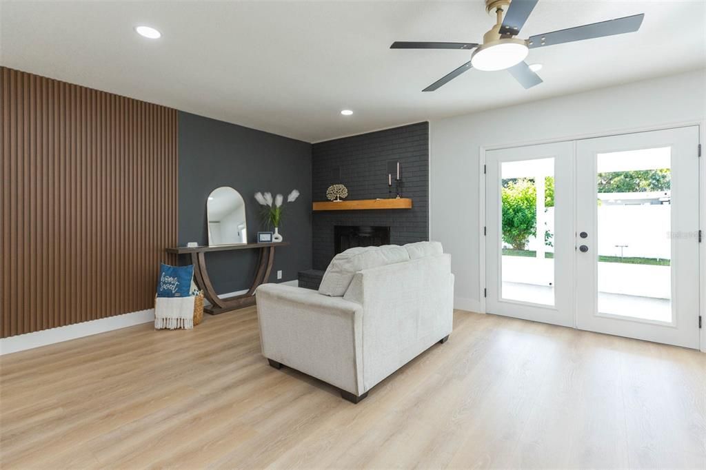 Active With Contract: $489,900 (4 beds, 2 baths, 2065 Square Feet)