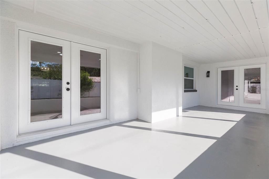 Active With Contract: $489,900 (4 beds, 2 baths, 2065 Square Feet)