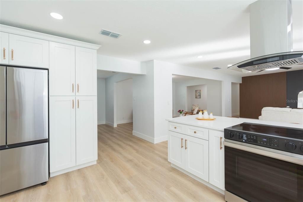 Active With Contract: $489,900 (4 beds, 2 baths, 2065 Square Feet)