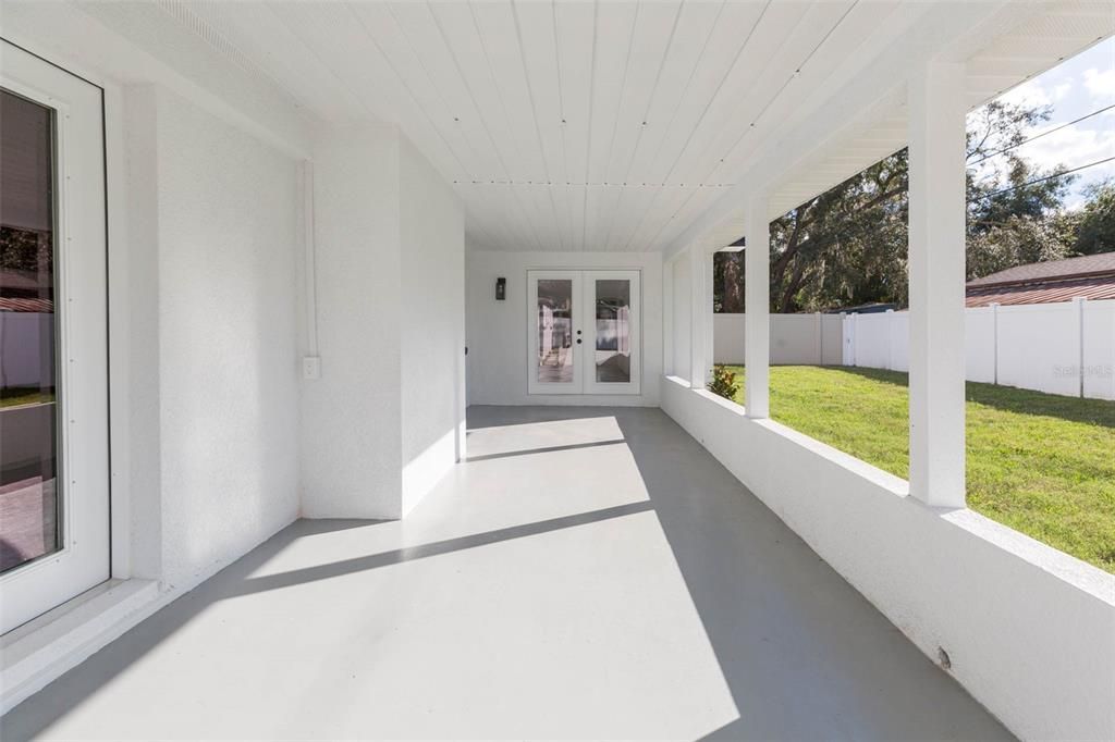 Active With Contract: $489,900 (4 beds, 2 baths, 2065 Square Feet)