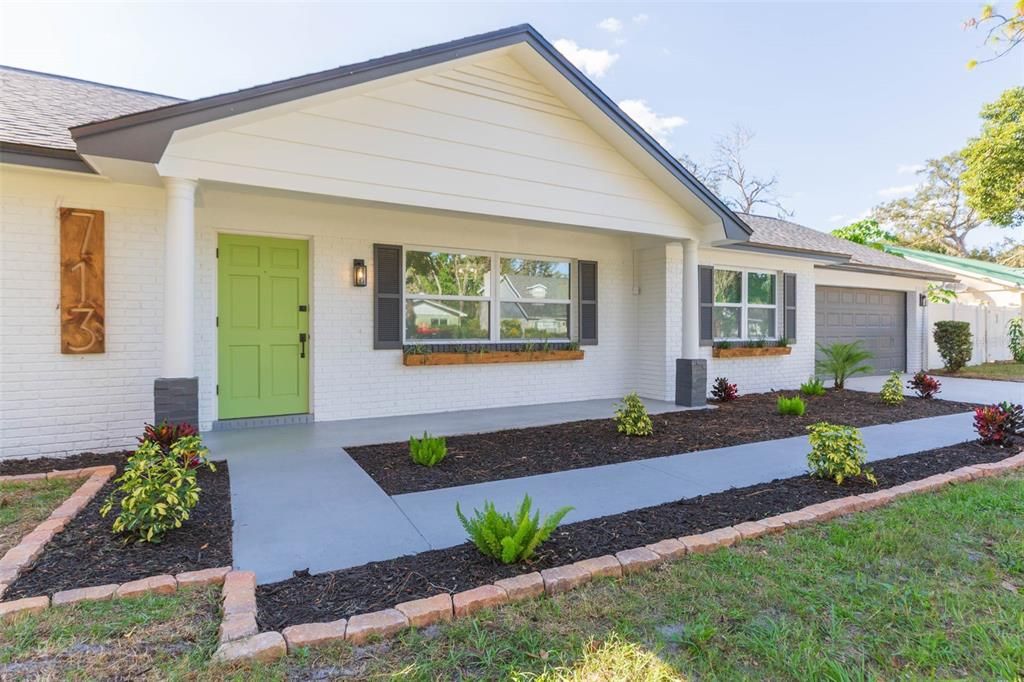 Active With Contract: $489,900 (4 beds, 2 baths, 2065 Square Feet)