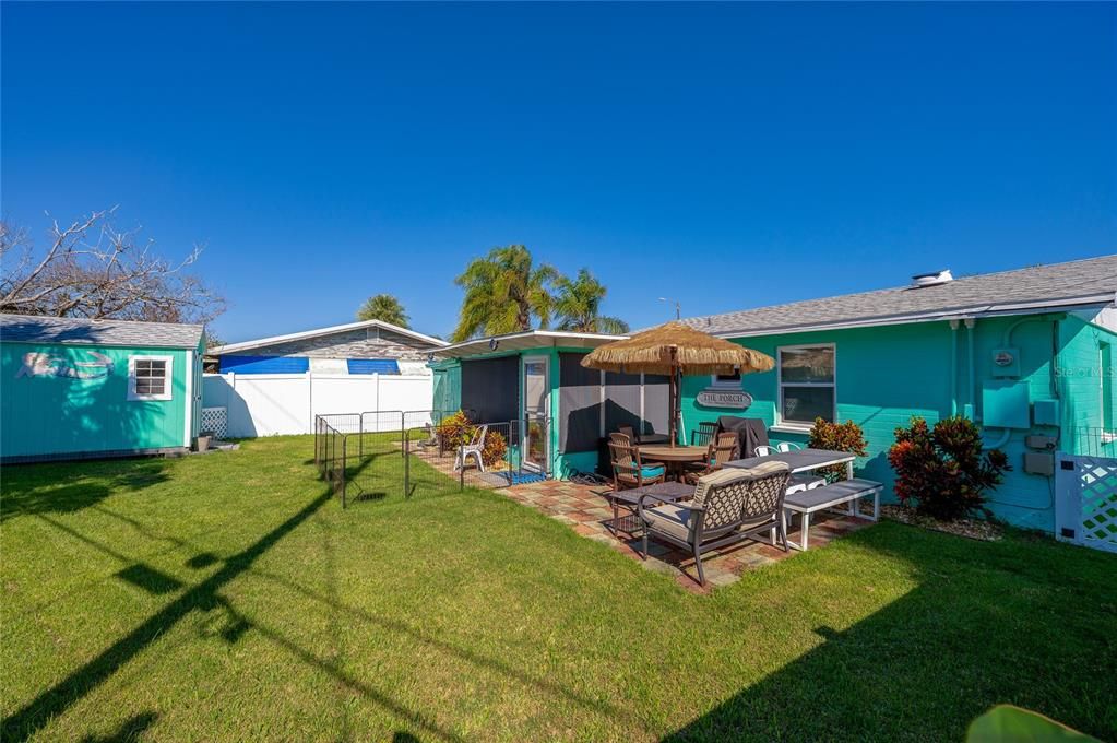 待售: $334,000 (2 贝兹, 1 浴室, 882 平方英尺)