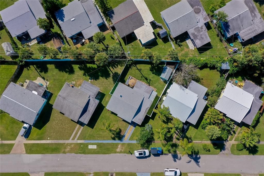 待售: $334,000 (2 贝兹, 1 浴室, 882 平方英尺)