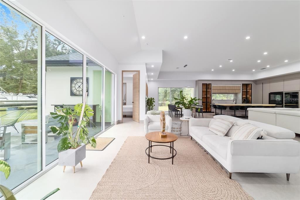 En Venta: $1,295,000 (3 camas, 4 baños, 3499 Pies cuadrados)