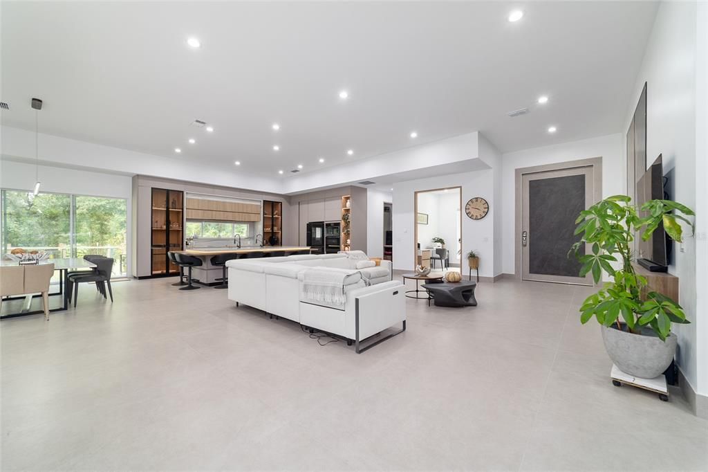 En Venta: $1,295,000 (3 camas, 4 baños, 3499 Pies cuadrados)