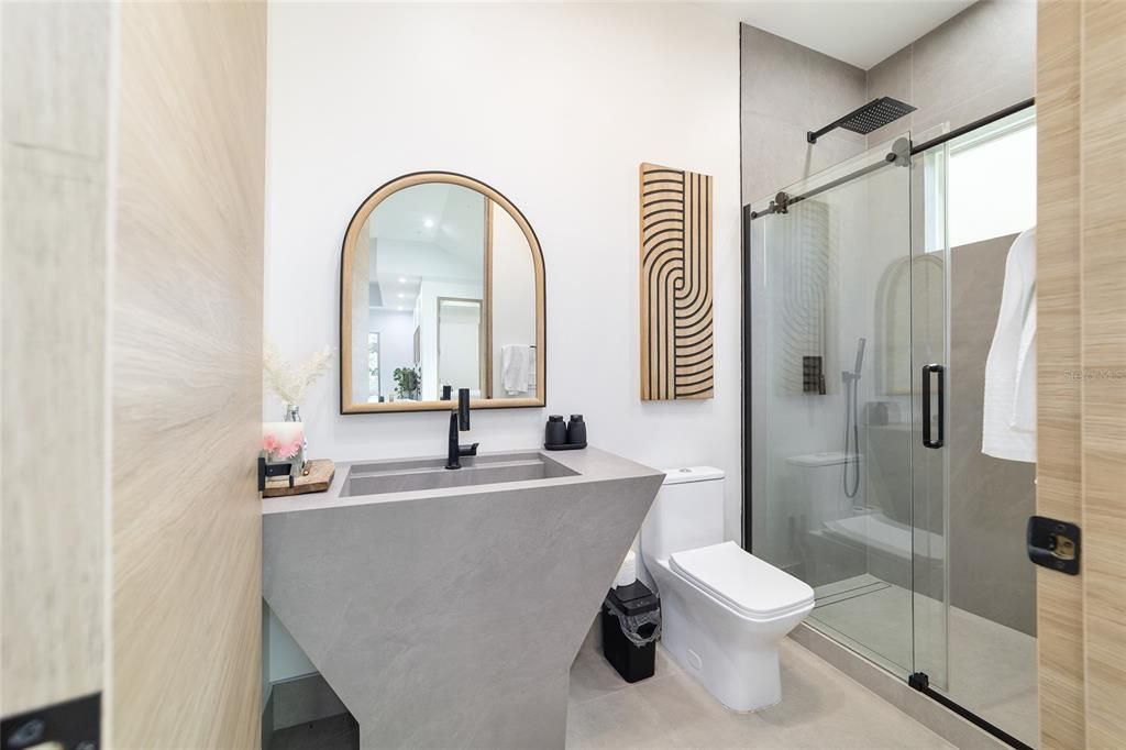 En Venta: $1,295,000 (3 camas, 4 baños, 3499 Pies cuadrados)