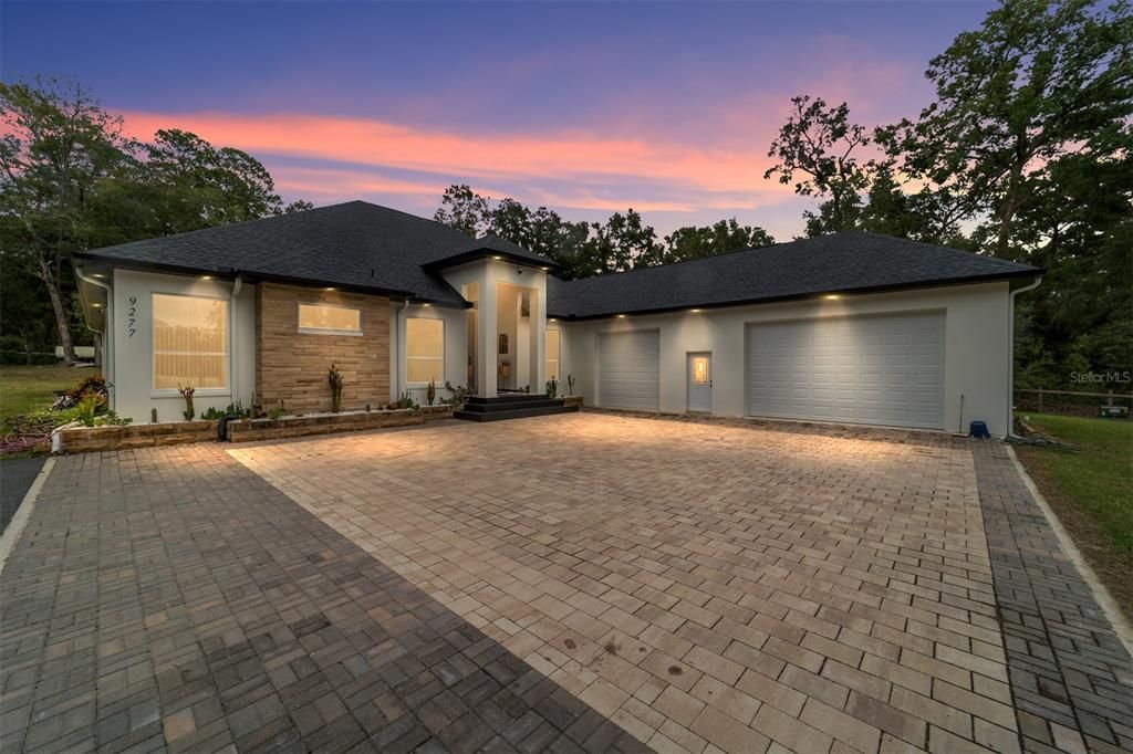 En Venta: $1,295,000 (3 camas, 4 baños, 3499 Pies cuadrados)