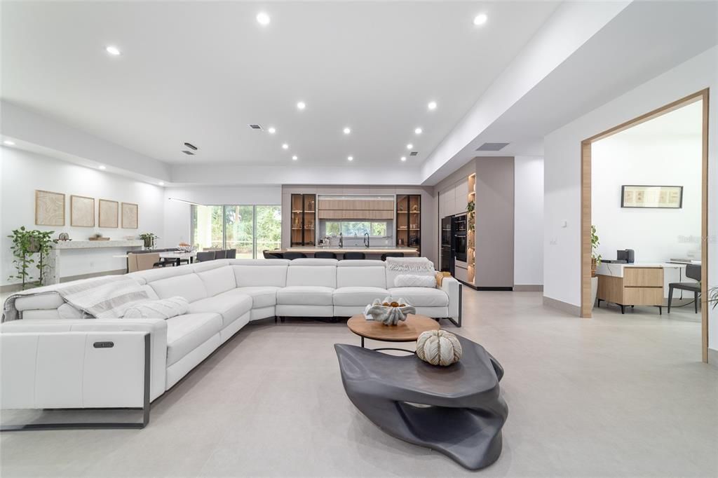 En Venta: $1,295,000 (3 camas, 4 baños, 3499 Pies cuadrados)