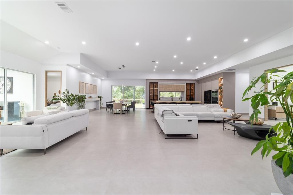 En Venta: $1,295,000 (3 camas, 4 baños, 3499 Pies cuadrados)