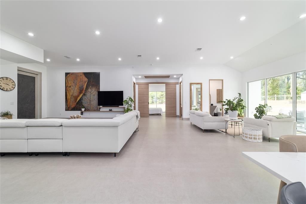 En Venta: $1,295,000 (3 camas, 4 baños, 3499 Pies cuadrados)