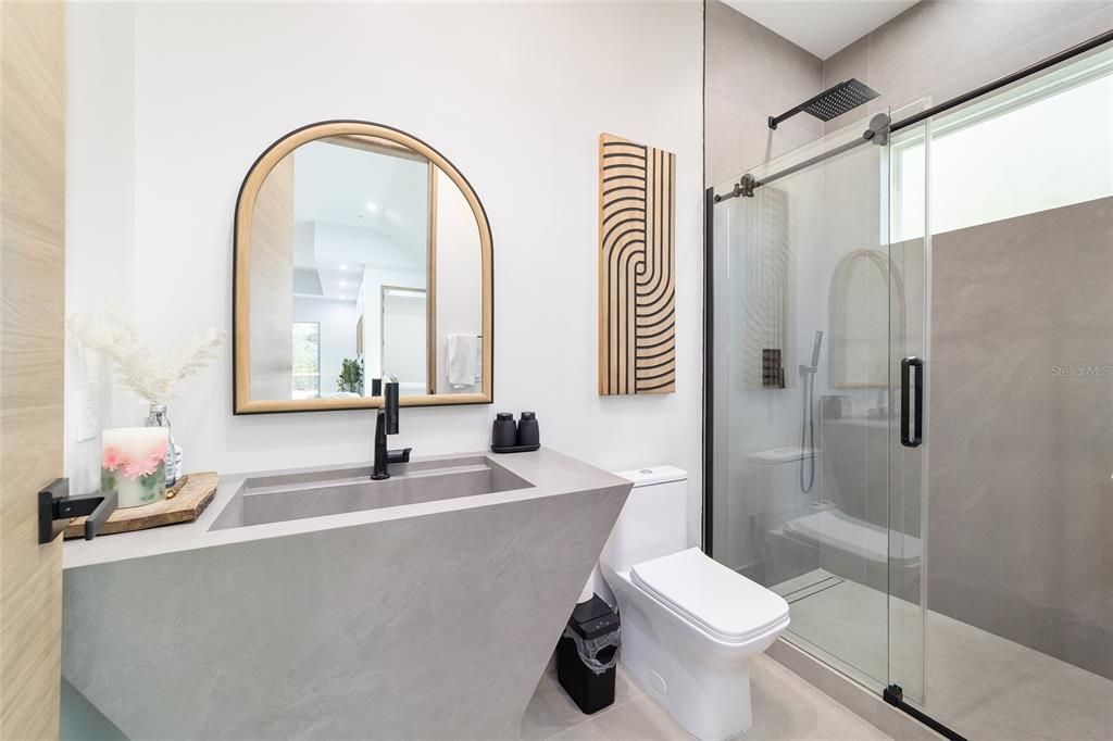 En Venta: $1,295,000 (3 camas, 4 baños, 3499 Pies cuadrados)