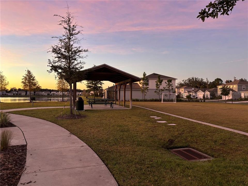 For Rent: $2,800 (4 beds, 3 baths, 2178 Square Feet)