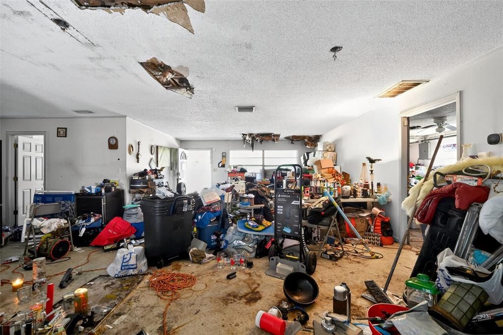 待售: $199,900 (3 贝兹, 2 浴室, 1584 平方英尺)