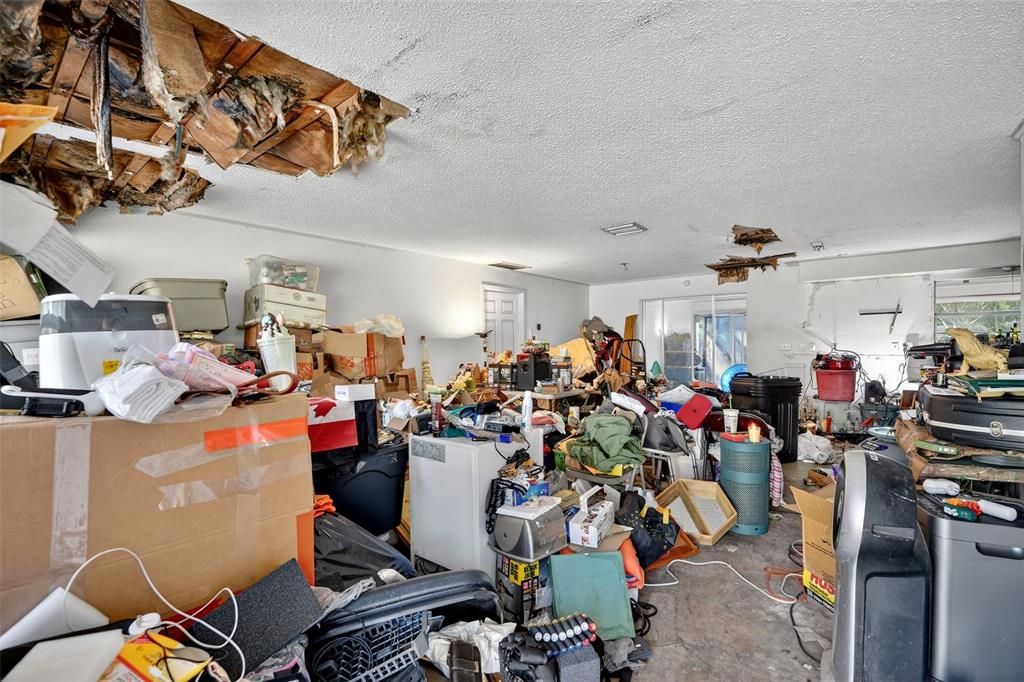 待售: $199,900 (3 贝兹, 2 浴室, 1584 平方英尺)