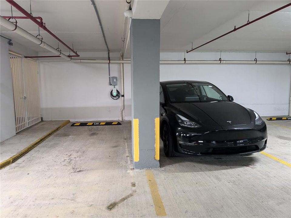 En Renta: $10,500 (3 camas, 3 baños, 2407 Pies cuadrados)