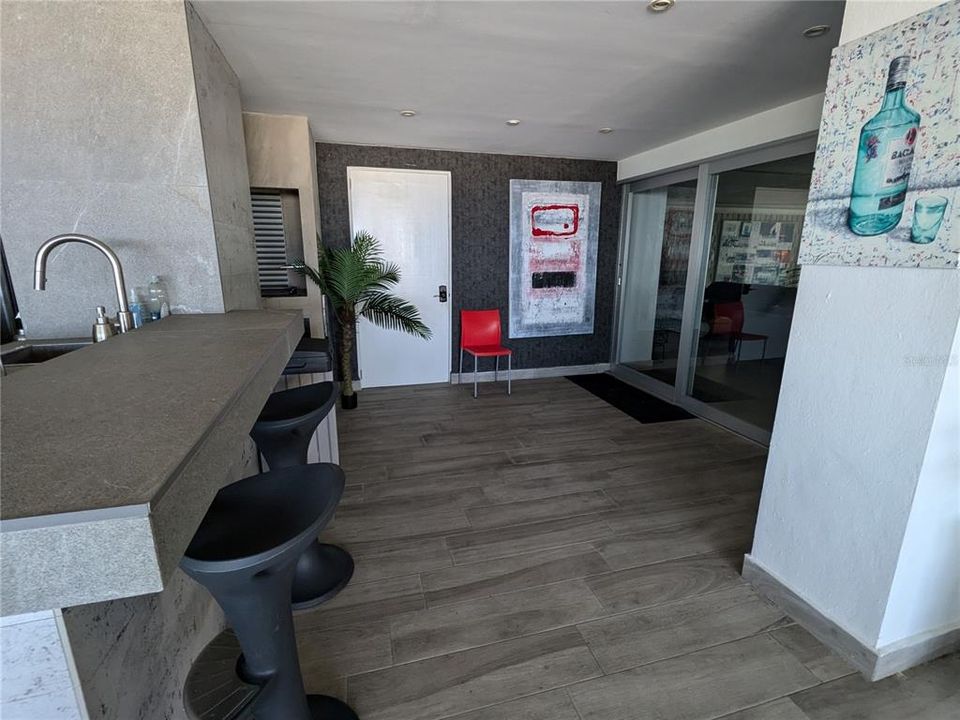 En Renta: $10,500 (3 camas, 3 baños, 2407 Pies cuadrados)