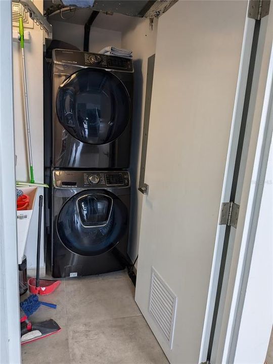 En Renta: $10,500 (3 camas, 3 baños, 2407 Pies cuadrados)