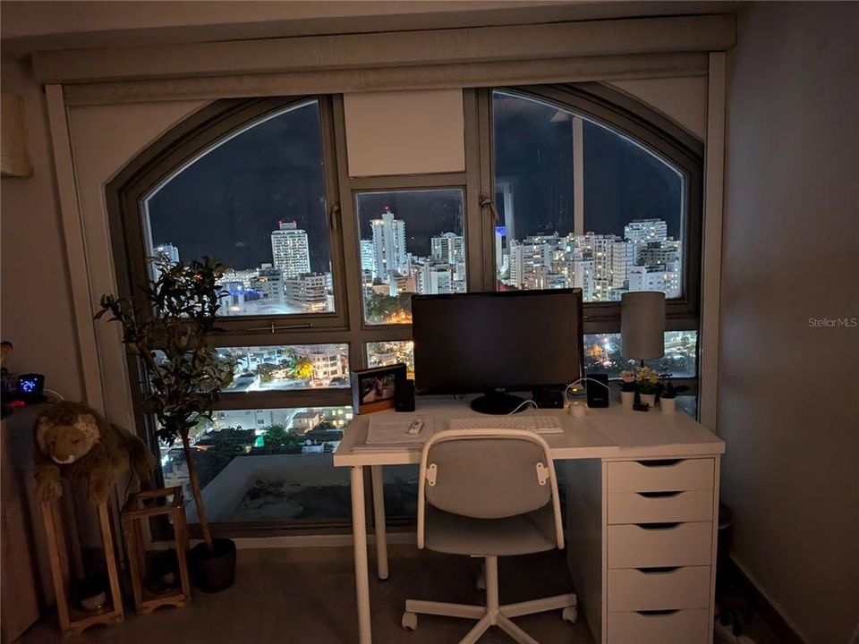 En Renta: $10,500 (3 camas, 3 baños, 2407 Pies cuadrados)