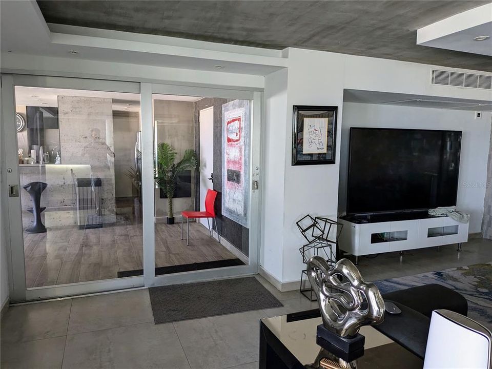 En Renta: $10,500 (3 camas, 3 baños, 2407 Pies cuadrados)