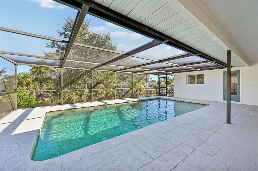 For Sale: $499,000 (3 beds, 2 baths, 2022 Square Feet)