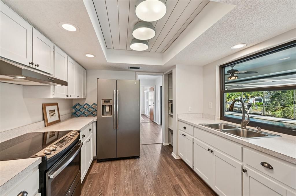 For Sale: $499,000 (3 beds, 2 baths, 2022 Square Feet)