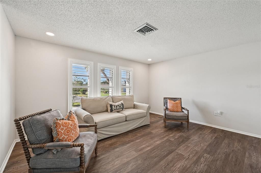 For Sale: $499,000 (3 beds, 2 baths, 2022 Square Feet)