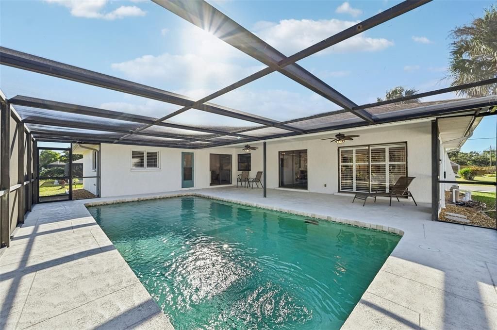 For Sale: $499,000 (3 beds, 2 baths, 2022 Square Feet)