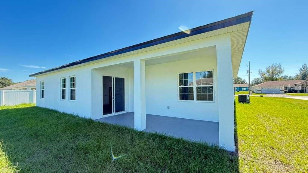 For Sale: $305,900 (4 beds, 2 baths, 1878 Square Feet)