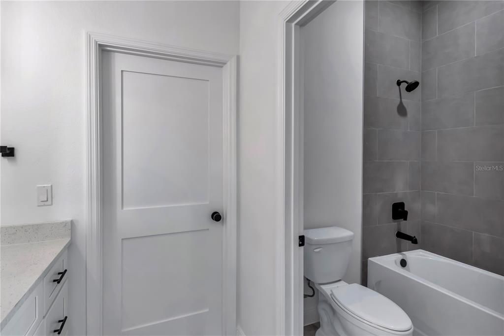 For Sale: $305,900 (4 beds, 2 baths, 1878 Square Feet)